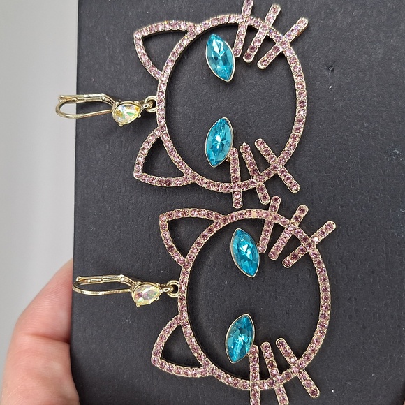 Betsey Johnson Pink Cat Earrings with Blue Eyes - Picture 1 of 7